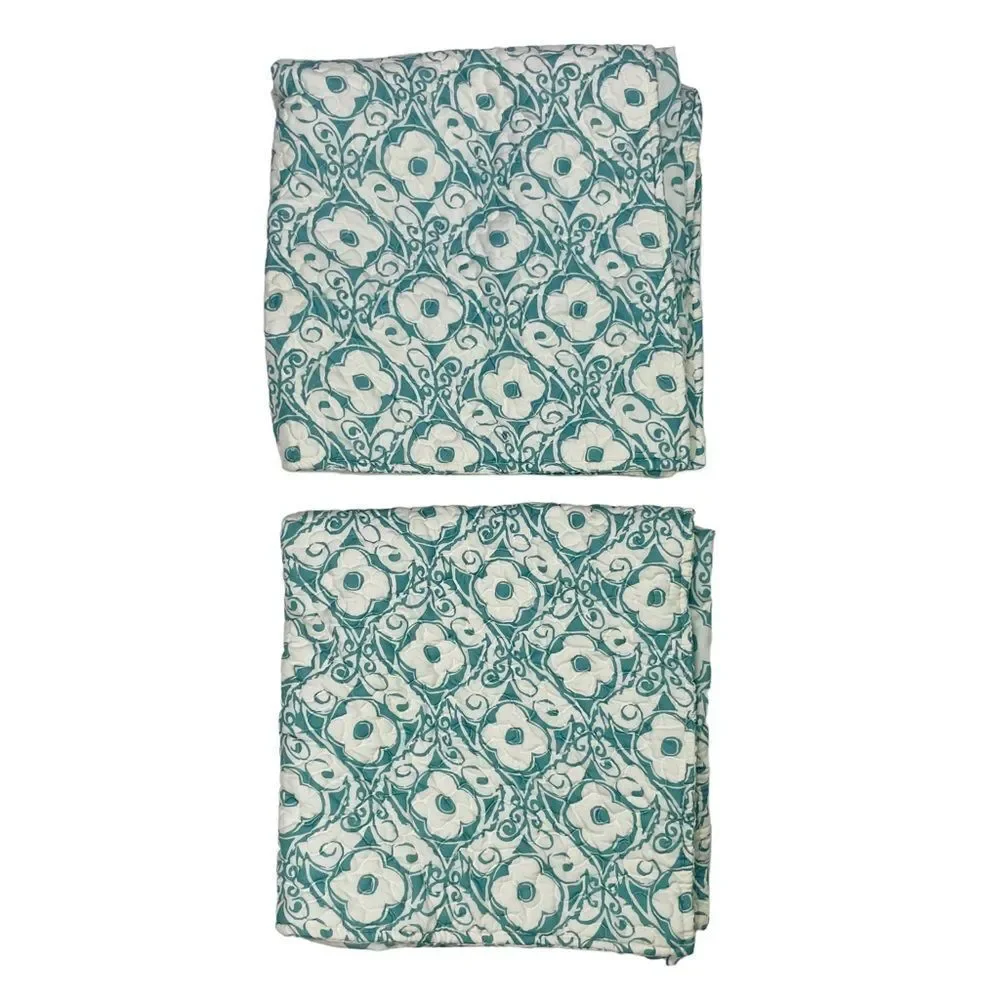 10/$25🦋 Set of 2 Levtex LLC Aqua & White Floral Euro Shams
